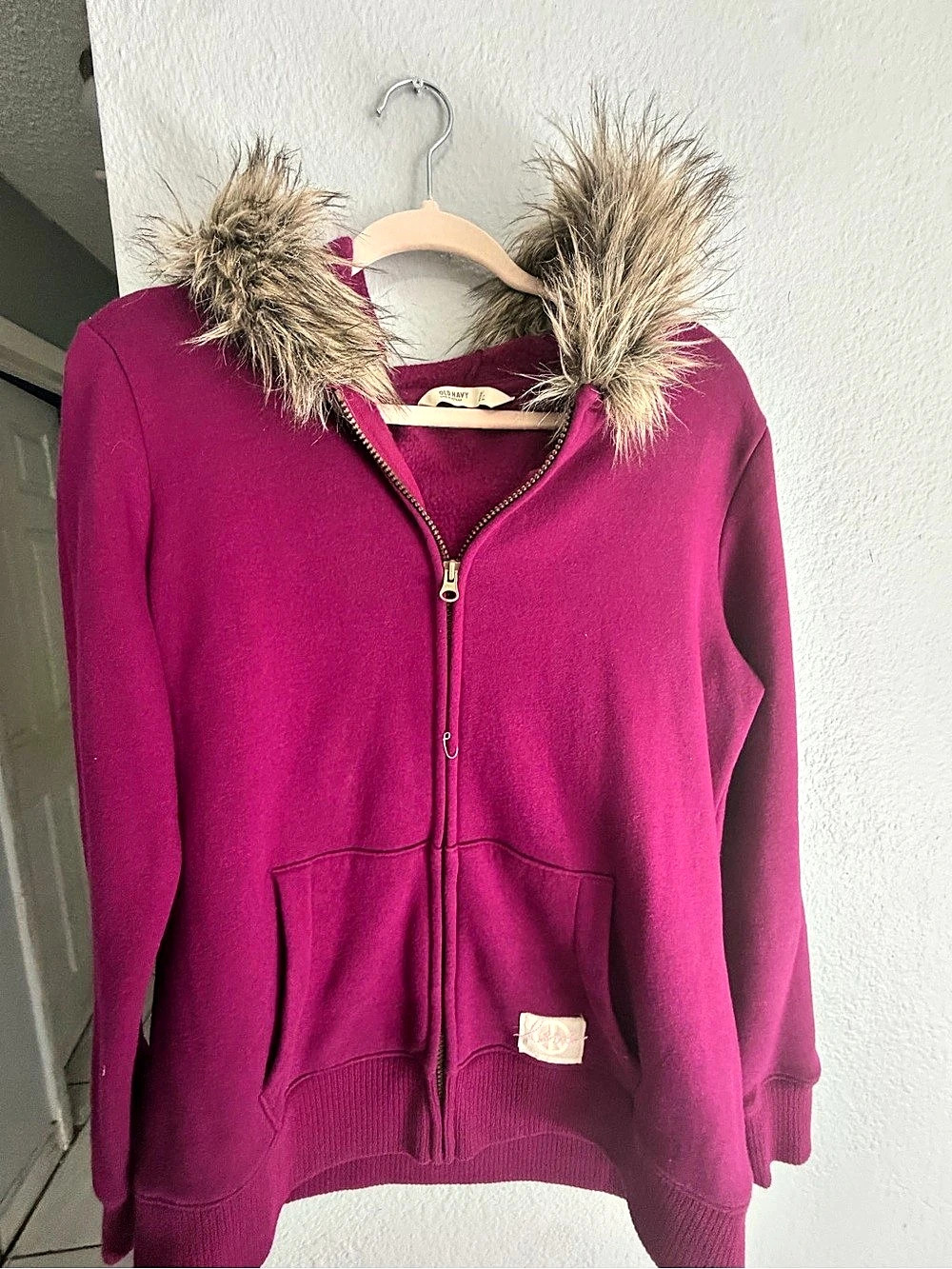 Old Navy Faux Fur Trim Hooded Zip Jacket in Pink